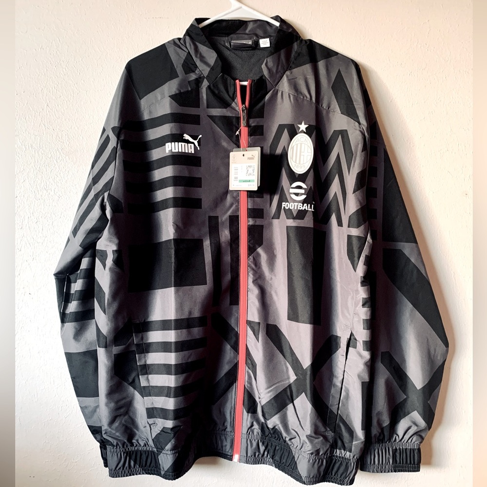 Puma A.C. Milan Men’s Prematch Jacket (L)